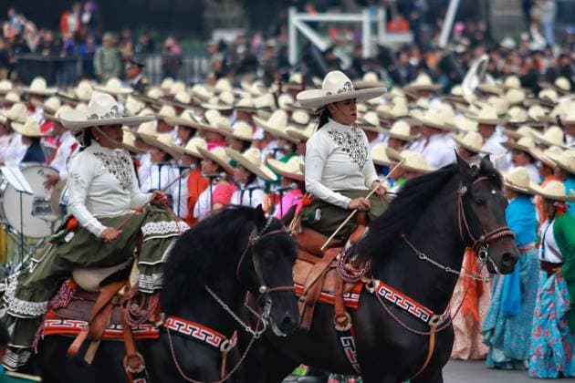 Annual Parade For The Mexican Revolution 114th Anniversary Persons taking part during the military civic parade for the commemoration of the 114th anniversary of the Mexican Revolution at main square Zocalo. on November 20, 2024 in Mexico City, Mexico. Mexico City CDMX Mexico Copyright: xCarlosxSantiagox