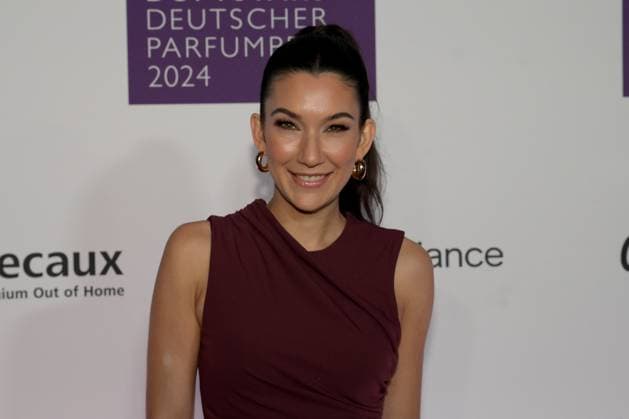 German Perfume Award Duftstars on 21 11 2024 at the Rheinterrasse in Düsseldorf The German Perfume Award Duftstars ceremony will take place on 21 11 2024 at the Rheinterrasse in Düsseldorf Neda Peemüller Presenter xJFx
