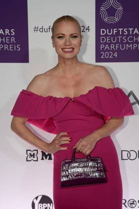 German Perfume Award Duftstars on 21 11 2024 at the Rheinterrasse in Düsseldorf The award ceremony for the German Perfume Award Duftstars will take place on 21 11 2024 at the Rheinterrasse in Düsseldorf Franziska Knuppe Model xJFx