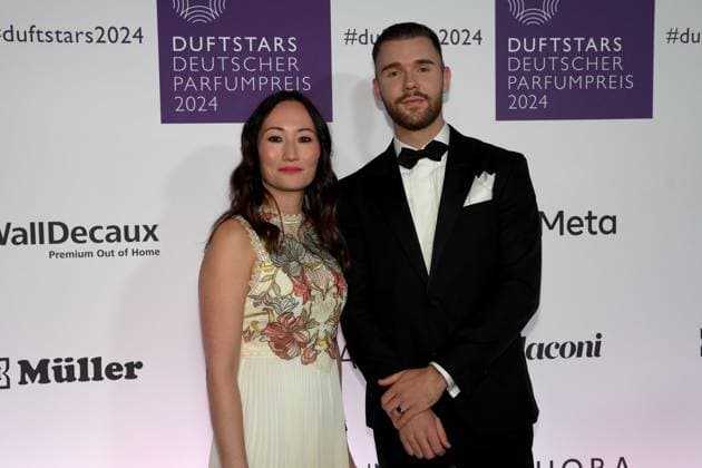 German Perfume Award Duftstars on 21 11 2024 at the Rheinterrasse in Düsseldorf The German Perfume Award Duftstars ceremony will take place on 21 11 2024 at the Rheinterrasse in Düsseldorf Sophia Schneider, left and Niklas Hirsch Influencer xJFx