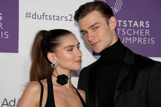 German Perfume Award Duftstars on 21 11 2024 at the Rheinterrasse in Düsseldorf The German Perfume Award Duftstars ceremony will take place on 21 11 2024 at the Rheinterrasse in Düsseldorf Anna Kohler Influencer , left and Luca Heubl Influencer xJFx