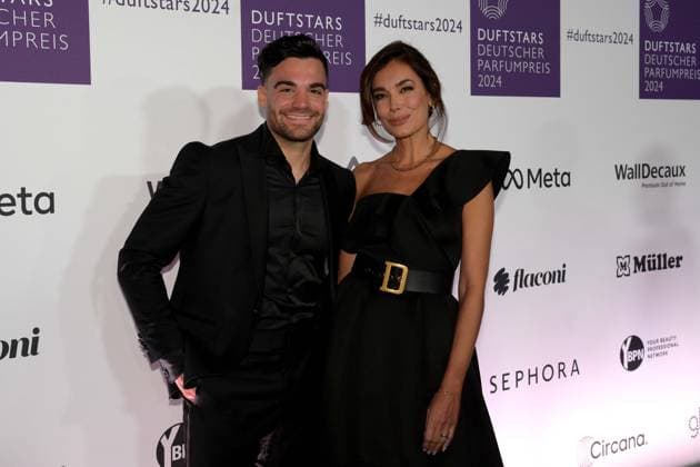 German Perfume Award Duftstars on 21 11 2024 at the Rheinterrasse in Düsseldorf The German Perfume Award Duftstars ceremony will take place on 21 11 2024 at the Rheinterrasse in Düsseldorf Stefano Zarella influencer, food blogger and cookbook author , left and Jana Ina Zarella presenter xJFx