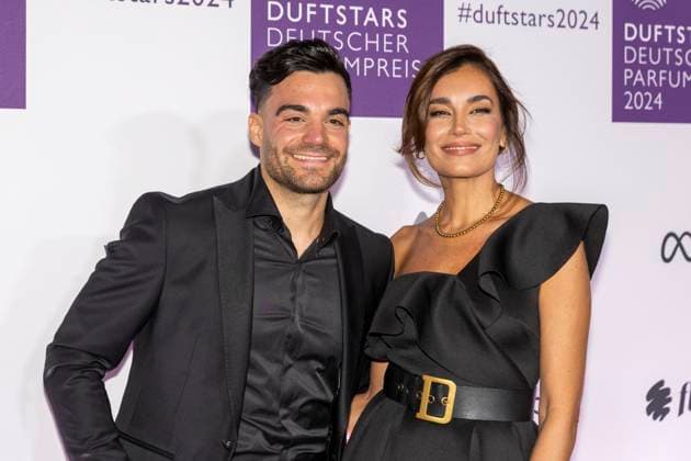 Stefano Zarrella with Jana Ina Zarrella at the DUFTSTARS 2024 German Perfume Award Presentation of the German Perfume Award DUFTSTARS by the Fragrance Foundation on 21 11 2023, Rheinterrassen, Duesseldorf