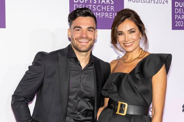Stefano Zarrella with Jana Ina Zarrella at the DUFTSTARS 2024 German Perfume Award Presentation of the German Perfume Award DUFTSTARS by the Fragrance Foundation on 21 11 2023, Rheinterrassen, Duesseldorf