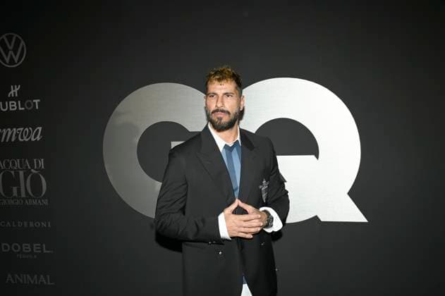 November 21, 2024, Mexico City, Ciudad de Mexico, Mexico: Uriel del Toro attends the black carpet for GQ Men Of The Year awards at Fronton Bucareli. on November 21, 2024 in Mexico City, Mexico. Mexico City Mexico - ZUMAe321 20241121_zea_e321_140 Copyright: xCarlosxTischler xEyepixxGroupx