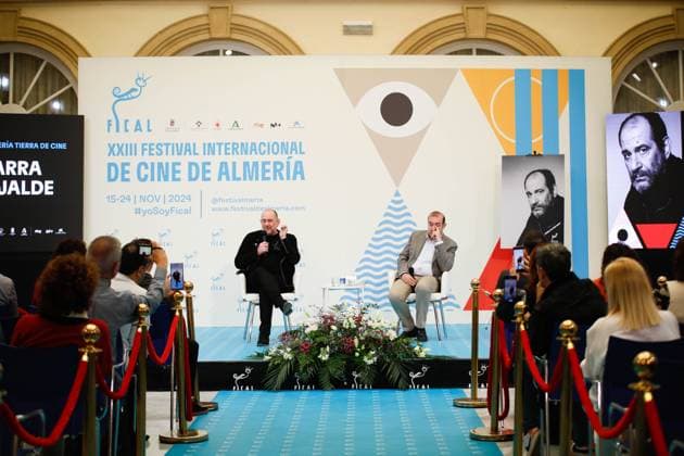 Actor Karra Elejalde unveils the Star in his honor on the Paseo de la Fama in Almería Actor Karra Elejalde gives a press conference after receiving the tribute award Almería, tierra de cine, on November 23rd, 2024 in Almería Andalucía, Spain The Almeria International Film Festival FICAL has awarded the Almería, tierra de cine award to actor Karra Elejalde, who will have his star on the Paseo de la Fama in front of the citys Cervantes Theater 23 NOVEMBER 2024 Marian Leó Almeria Almeria Almeria Spain  Copyright: xMarianxLeonx 6361246