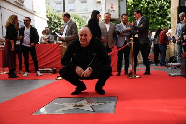Actor Karra Elejalde unveils the Star in his honor on the Almeria Walk of Fame Actor Karra Elejalde unveils his star on the Almeria Walk of Fame after receiving the tribute award Almeria, land of cinema, on November 23, 2024 in Almeria Andalusia, Spain The Almeria International Film Festival FICAL has awarded the Almeria, tierra de cine award to actor Karra Elejalde, who will have his star on the Paseo de la Fama in front of the citys Cervantes Theater 23 NOVEMBER 2024 Marian Leó Almeria Almeria Spain  Copyright: xMarianxLeonx 6361353