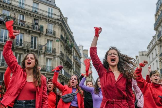 Bilder des Jahres 2024, News 11 November News Themen der Woche KW47 News Bilder des Tages Protest to Condemn Violence Against Women - Paris Demonstrators during the Protest to Condemn Violence Against Women in Paris, on November 23, 2024. Photo by Pierrick Villette ABACAPRESS.COM Paris Idf France  Copyright: xVillettexPierrick ABACAx