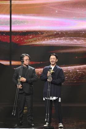 61st Taiwan Film Golden Horse Awards TAIPEI, CHINA - NOVEMBER 24, 2024 - Actors receive trophies at the 61st Taiwan Film Golden Horse Awards in Taipei, Taiwan province, China, Nov 24, 2024. Taipei Taiwan China  Copyright: xCFOTOx i1732415724913