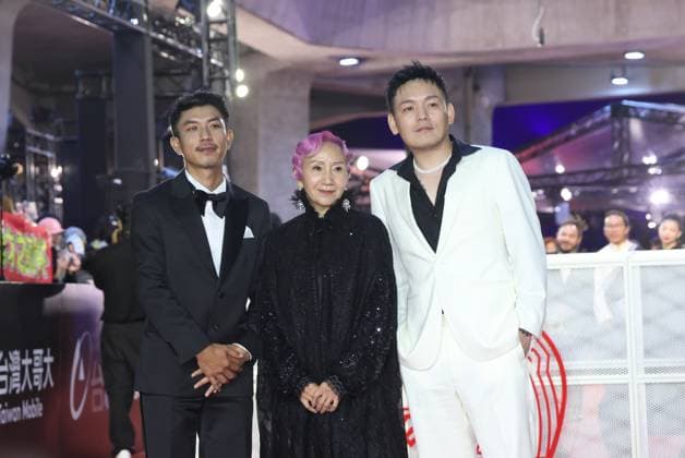 61st Taiwan Film Golden Horse Awards TAIPEI, CHINA - NOVEMBER 24, 2024 - Acotrs pose on the red carpet at the 61st Taiwan Film Golden Horse Awards in Taipei, Taiwan province, China, November 24, 2024. Taipei Taiwan China  Copyright: xCFOTOx i1732415259999