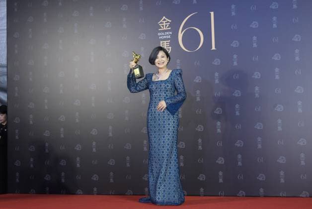 61st Taiwan Film Golden Horse Awards TAIPEI, CHINA - NOVEMBER 24, 2024 - Actors receive trophies at the 61st Taiwan Film Golden Horse Awards in Taipei, Taiwan province, China, Nov 24, 2024. Taipei Taiwan China  Copyright: xCFOTOx i1732415629563