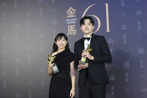 61st Taiwan Film Golden Horse Awards TAIPEI, CHINA - NOVEMBER 24, 2024 - Actors receive trophies at the 61st Taiwan Film Golden Horse Awards in Taipei, Taiwan province, China, Nov 24, 2024. Taipei Taiwan China  Copyright: xCFOTOx i1732415631304
