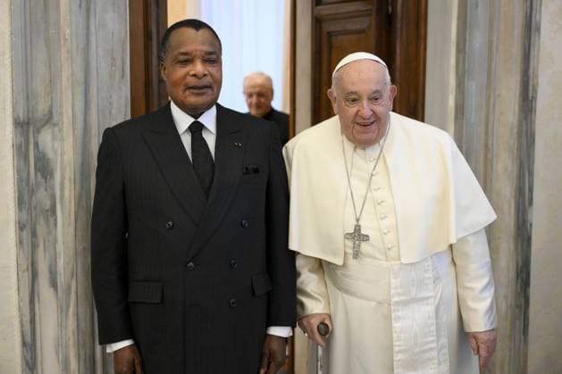 Bilder des Jahres 2024, News 11 November News Bilder des Tages **NO LIBRI** Italy, Rome, Vatican, 2024 11 25.Pope Francis receives in private audience Mr. Denis Sassou N Guesso, President of the Republic of Congo at the Vatican Photograph by ALESSIA GIULIANI Catholic Press Photo  Copyright: xALESSIAxGIULIANIx xipa-agency.nex xAlessiaxGiulianix IPA_Agency_IPA51859216