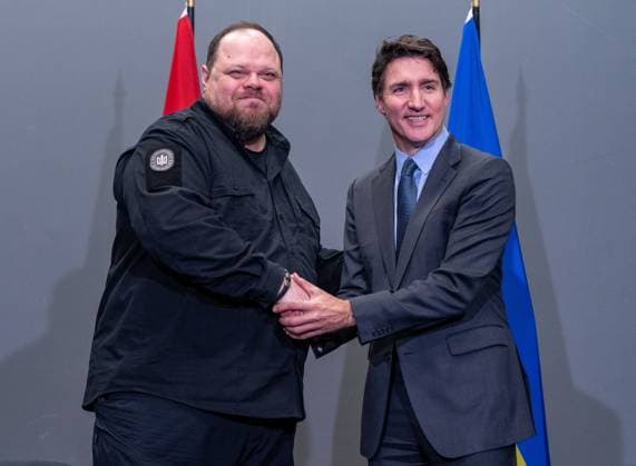 News Bilder des Tages November 25, 2024, Montreal, Pq, CANADA: Prime Minister Justin Trudeau holds a bilateral meeting with Ruslan Stefanchuk, speaker of the Parliament of Ukraine in Montreal, Monday, Nov. 25, 2024. Montreal CANADA  - ZUMAc35_ 20241125_zaf_c35_038 Copyright: xChristinnexMuschix