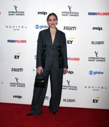 November 25, 2024, New York, Ny, United States: Micaela Diamond attends the 52nd International Emmy Awards at New York Hilton in New York. November 25, 2024. New York United States - ZUMAp281 20241125_zea_p281_068 Copyright: xPhotoxImagexPressx