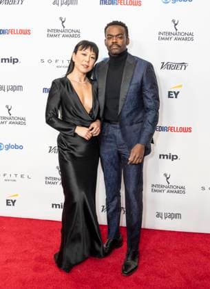 November 25, 2024, New York, New York, USA: Ali Ahn and William Jackson Harper attend International Emmy Awards at Hilton Times Square Hotel in New York on November 25, 2024 New York USA - ZUMAr339 20241125_znp_r339_148 Copyright: xLevxRadinx