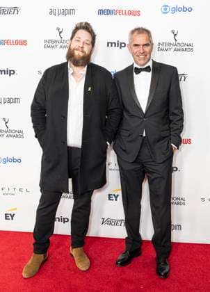 November 25, 2024, New York, New York, USA: Joe Pearlman and Duncan Coates attend International Emmy Awards at Hilton Times Square Hotel in New York on November 25, 2024 New York USA - ZUMAr339 20241125_znp_r339_136 Copyright: xLevxRadinx