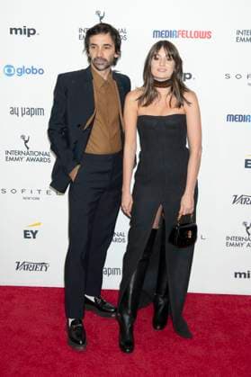 Julio Andrade with wife Elen Cunha at the 52 International Emmy Awards 2024 at the New York Hilton Hotel New York, 25 11 2024 Foto:xB.xHinex xFuturexImagex emmys_ny_4131