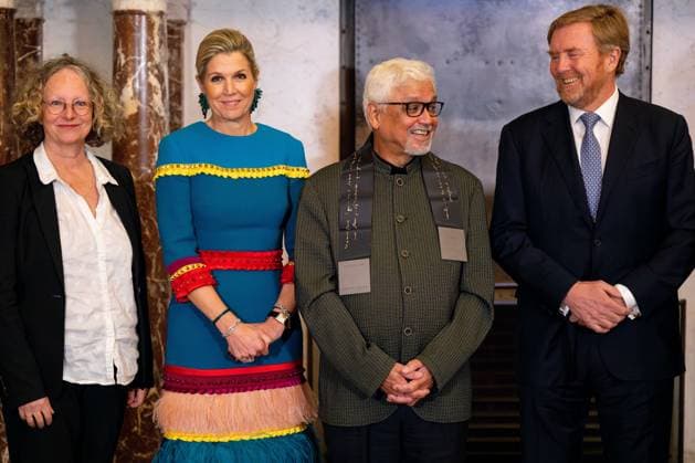 Amsterdam, The Netherlands, 2024-11-26 17:07:50 AMSTERDAM, 26-11-2024, Royal Palace AmsterdamKing Willem Alexander presents the Erasmus Prize to Indian writer Amitav Ghosh (Kolkata, 1956) at the Royal Palace Amsterdam. The King is a patron of the Praemium Erasmianum foundation. PHOTO: NLBeeld Patrick van Emst Credit: NL Beeld Patrick van Emst  Copyright: xx x