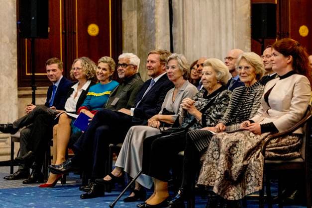 26-11-2024 Amsterdam King Willem-Alexander, with Queen Maxima and Princess Beatrix and Princess Irene, attend the award ceremony of the Erasmus Prize of 150.000 euro to Indian writer Amitav Ghosh (Kolkata, 1956) at the Royal palace in Amsterdam. Â  Copyright: xPPEx
