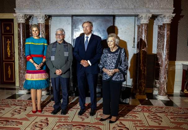 26-11-2024 Amsterdam King Willem-Alexander, with Queen Maxima and Princess Beatrix, attend the award ceremony of the Erasmus Prize of 150.000 euro to Indian writer Amitav Ghosh (Kolkata, 1956) at the Royal palace in Amsterdam. Â  Copyright: xPPEx