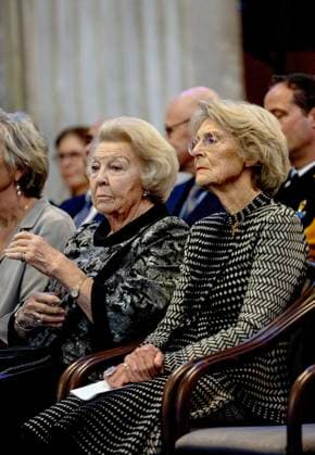 26-11-2024 Amsterdam Princess Beatrix and Princess Irene attend the award ceremony of the Erasmus Prize of 150.000 euro to Indian writer Amitav Ghosh (Kolkata, 1956) at the Royal palace in Amsterdam. Â  Copyright: xPPEx
