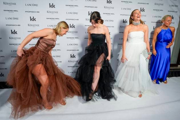 Bilder des Jahres 2024, Entertainment 11 November Entertainment Bilder des Tages KK med 150 arsjubileum Oslo 20241126. Gjester ankommer rod loper pa Grand Hotel hvor kjendiser ankommer. Foto: Lise Aserud NTB Oslo Norge _pXQqoRyWU0 EDITORIAL USE ONLY Ref:_BNC_ENT_pXQqoRyWU0.jpg *** KK with 150th anniversary Oslo 20241126 Guests arrive at Grand Hotel where celebrities arrive Photo Lise Aserud NTB Oslo Norway pXQqoRyWU0 EDITORIAL USE ONLY Ref BNC ENT pXQqoRyWU0 jpg  Copyright: xLisexAserudx xNTBx
