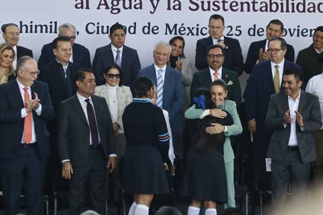 Claudia Sheinbaum Pardo, President of Mexico, during the National Agreement for the Human Right to Water and Sustainability, held at the Ecological Park of Xochimilco. on November 25, 2024 in Mexico City, Mexico. Mexico City Mexico - ZUMAe321 20241125_zia_e321_010 Copyright: xCarlosxSantiagox