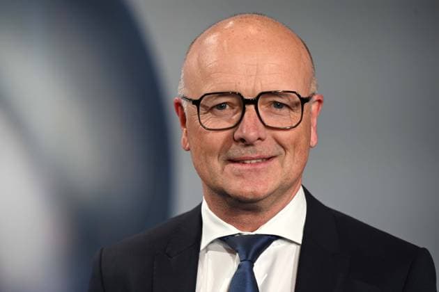Karsten SCHWANKE, Presenter, Meteorologist, Red Carpet, Red Carpet Show, Arrival, German Sustainability Award Ceremony in Duesseldorf on 28 11 2024