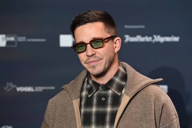 Nico SANTOS, singer, musician, red carpet, red carpet show, arrival, German Sustainability Award ceremony in Duesseldorf on 28 11 2024