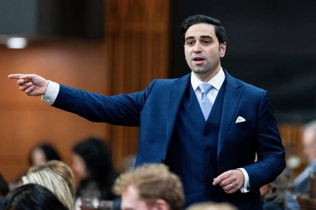 November 28, 2024, Ottawa, On, Canada: Parliamentary Secretary to the Minister of Housing, Infrastructure and Communities and Liberal MP Peter Fragiskatos rises during Question Period in the House of Commons on Parliament Hill in Ottawa, on Thursday, Nov. 28, 2024. Ottawa Canada  - ZUMAc35_ 20241128_zaf_c35_072 Copyright: xSpencerxColbyx