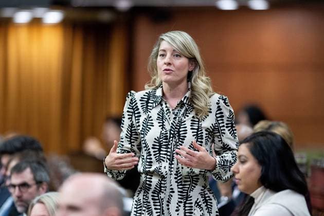 November 28, 2024, Ottawa, On, Canada: Minister of Foreign Affairs Mo lanie Joly rises during Question Period in the House of Commons on Parliament Hill in Ottawa, on Thursday, Nov. 28, 2024. Ottawa Canada  - ZUMAc35_ 20241128_zaf_c35_074 Copyright: xSpencerxColbyx