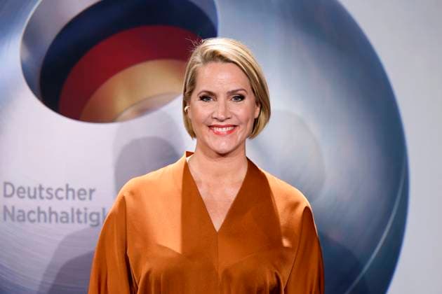 Presenter Judith Rakers at the German Sustainability Award ceremony at the Maritim Hotel Düsseldorf Düsseldorf, 28 11 2024 NRW Germany Copyright: xChristophxHardtx