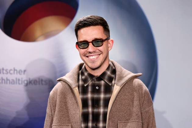 Singer Nico Santos at the German Sustainability Award ceremony at the Maritim Hotel Düsseldorf Düsseldorf, 28 11 2024 NRW Germany Copyright: xChristophxHardtx