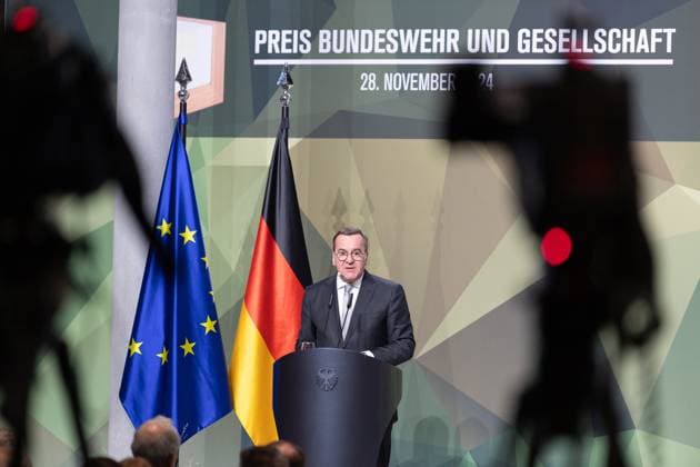 28 11 2024, Bundeswehr and Society Award Award ceremony 2024 at the Paul Löbe Haus of the German Bundestag in Berlin Defense Minister Boris Pistorius SPD welcomes the award winners and guests Berlin