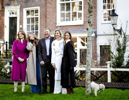 Entertainment Themen der Woche KW48 AMSTERDAM - King Willem-Alexander and Queen Maxima together with princesses Amalia, Alexia and Ariane during a traditional photo session of the royal family at XXX. ANP SEM VAN DER WAL netherlands out - belgium out  Copyright: xx x514504858x originalFilename: 514504858.jpg