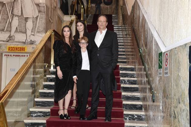 Turin: Turin: 42nd Turin Film Festival. Award ceremony with Stella della Mole to Vince Vaughn. In the photo: Vince Vaughn with his wife Kyla and children Lochlyn Kyla Vaughn, Vernon Lindsay Vaughn Turin  - ZUMAp169 20241129_zea_p169_138 Copyright: xMaurizioxD Avanzox