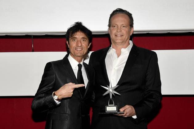 Entertainment Bilder des Tages Turin: Turin: 42nd Turin Film Festival. Award ceremony with Stella della Mole to Vince Vaughn. In the photo: Giulio Base, Vince Vaughn Turin  - ZUMAp169 20241129_zea_p169_183 Copyright: xMaurizioxD Avanzox