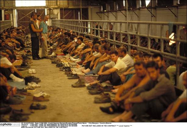 Archivbilder der Woche KW48 11 08 1992. CAMP DE PRISONNIERS DE MANJACA EN BOSNIE 11 08 1992. CAMP DE PRISONNIERS DE MANJACA EN BOSNIE *** Local Caption *** Manjaca Bosnie  Copyright: xDanielsxMarleenx