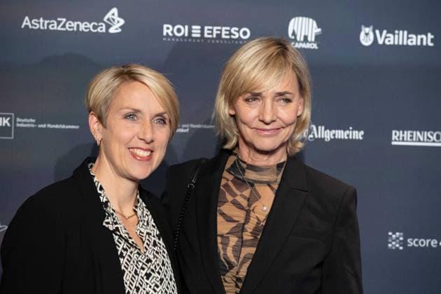 From left Christina OBERGFOELL, Obergföll, former javelin thrower, Heike DRECHSLER, former track and field athlete, German Sustainability Award ceremony in Duesseldorf on 29 11 2024