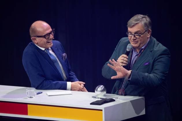 Hape KERKELING, entertainer, right, receives the honorary award of the German Sustainability Award, left Stefan SCHULZE HAUSMANN, Chairman of the Board of the German Sustainability Award Foundation German Sustainability Award ceremony in Duesseldorf on 29 11 2024
