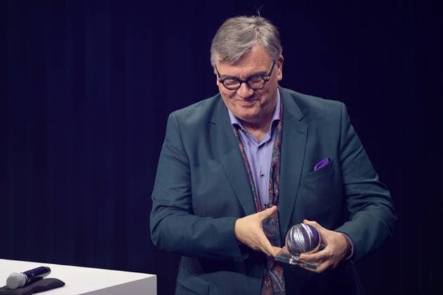 Hape KERKELING, entertainer, right, receives the honorary award of the German Sustainability Award, German Sustainability Award ceremony in Duesseldorf on 29 11 2024