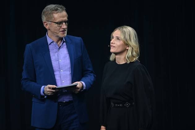 from l Norbert KOENIG, King, presenter, Verena BENTELE, former para biathlete, German Sustainability Award ceremony in Duesseldorf on 29 11 2024