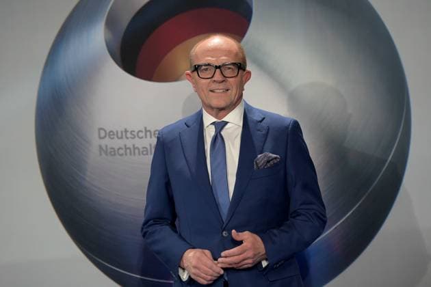 German Sustainability Award 2024 on 29 11 2024 at the Maritim Hotel in Düsseldorf Stefan Schulze Hausmann Chairman of the Board German Sustainability Award Foundation xJFx