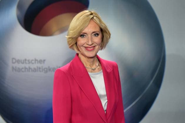 German Sustainability Award 2024 on 29 11 2024 at the Maritim Hotel in Düsseldorf Petra Gerster Moderator xJFx