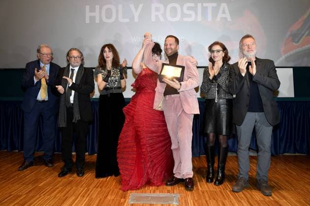 Bilder des Jahres 2024, Entertainment 11 November Turin: Turin: 42nd Turin Film Festival. Cinema Massimo. Awards Ceremony. In the photo: Holy Rosita and Wannes Destoop Turin  - ZUMAp169 20241130_zea_p169_487 Copyright: xMaurizioxD Avanzox