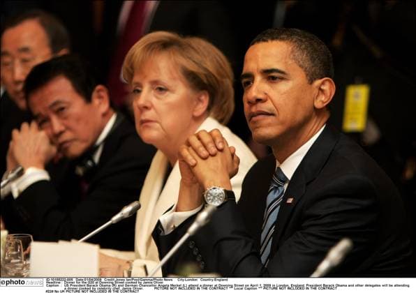 Dinner for the G20 at Downing Street cooked by Jamie Oliver US President Barack Obama (R) and German Chancellor Angela Merkel (L) attend a dinner at Downing Street on April 1, 2009 in London, England. President Barack Obama and other delegates will be attending a dinner cooked by celebrity chef, Jamie Oliver. *** Local Caption *** London England  Copyright: xJonesxIan Poolx