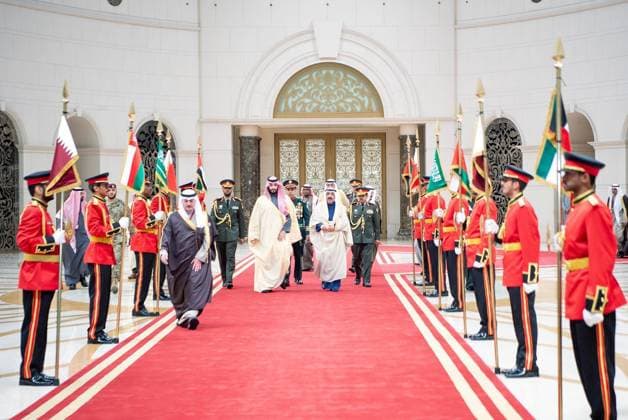 News Themen der Woche KW48 News Bilder des Tages Saudi Crown Prince Mohammed bin Salman arrives in Kuwait, and is received by the Emir of Kuwait, Meshal Al-Ahmad Al-Jaber Al-Sabah Saudi Crown Prince Mohammed bin Salman arrives in Kuwait, and is received by the Emir of Kuwait, Meshal Al-Ahmad Al-Jaber Al-Sabah, to head the Kingdom of Saudi Arabia s delegation to the 45th session of the Supreme Council of the Gulf Cooperation Council, Kuwait, on December 1, 2024. Photo by Saudi Press Agency Kuwait Kuwait Kuwait 011224_Kuwait_SPA_00(6) Copyright: xapaimagesxSaudixPressxAgencyx xapaimagesx