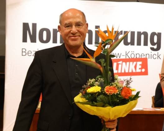 News Themen der Woche KW49 News Bilder des Tages LINKE Gysi Nominierung 03.12.2024, Germany, Berlin,Treptow, Die LINKE, Bezirksverband Treptow Koepenick, Rathaus Koepenich, Nominirungsversammlung fuer den Bundestagskandidaten Gregor Gysi, Berlin Berlin Germany *** LINKE Gysi nomination 03 12 2024, Germany, Berlin,Treptow, Die LINKE, Bezirksverband Treptow Koepenick, Rathaus Koepenich, Nomination meeting for the Bundestag candidate Gregor Gysi, Berlin Berlin Germany