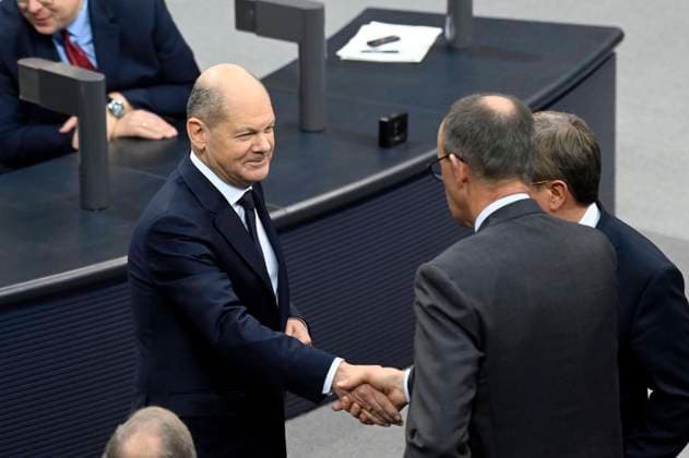 Olaf Scholz und Friedrich Merz in der 202. Sitzung des Deutschen Bundestages im Reichstagsgebäude. Berlin, 04.12.2024 *** Olaf Scholz and Friedrich Merz at the 202nd session of the German Bundestag in the Reichstag building Berlin, 04 12 2024 Foto:xF.xKernx xFuturexImagex bundestagssitzung202_4205